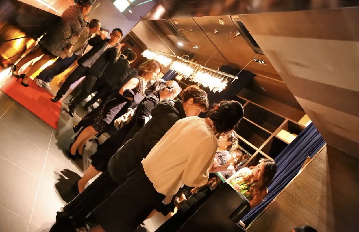 多くのゲストで賑わう会場